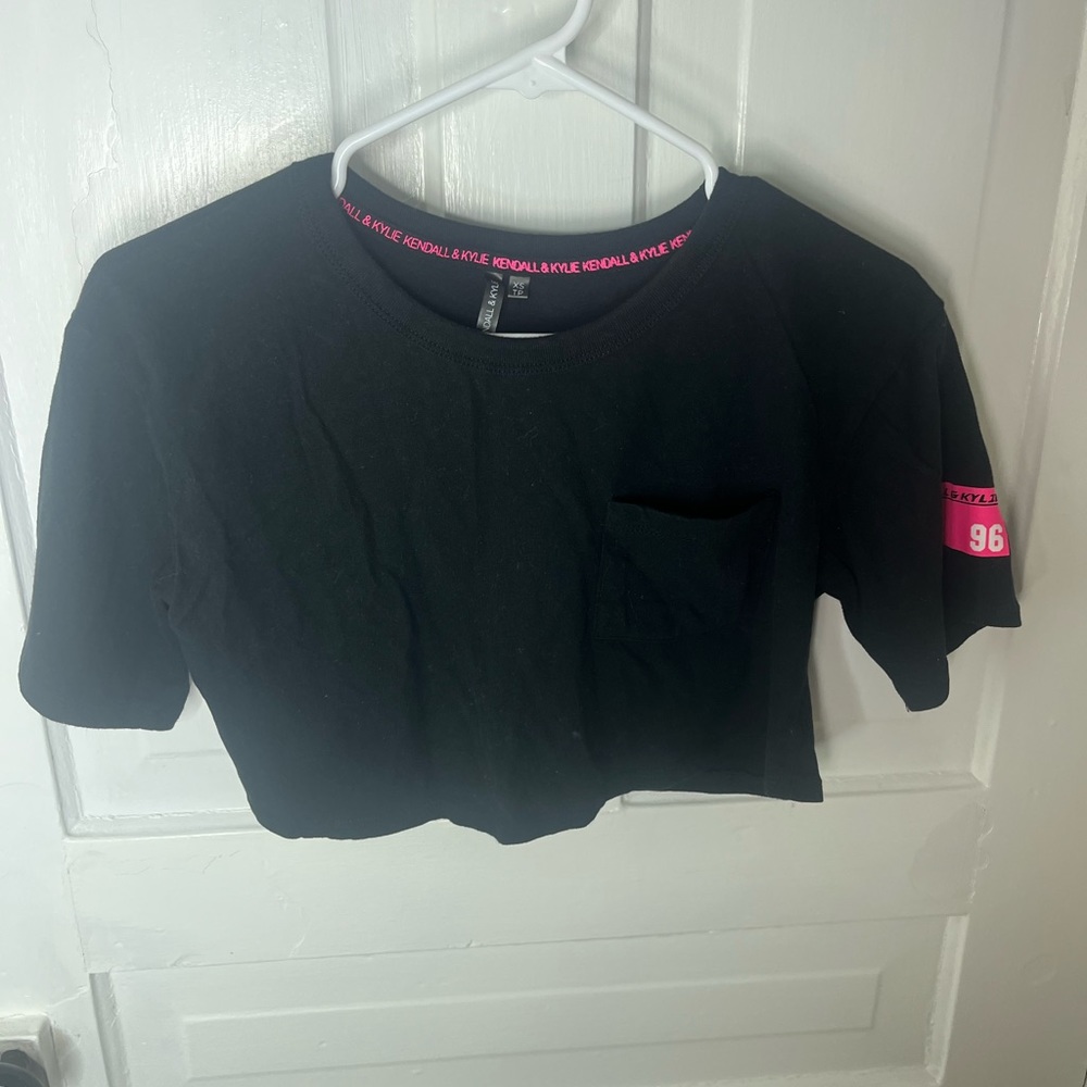 Kendall & Kylie crop top